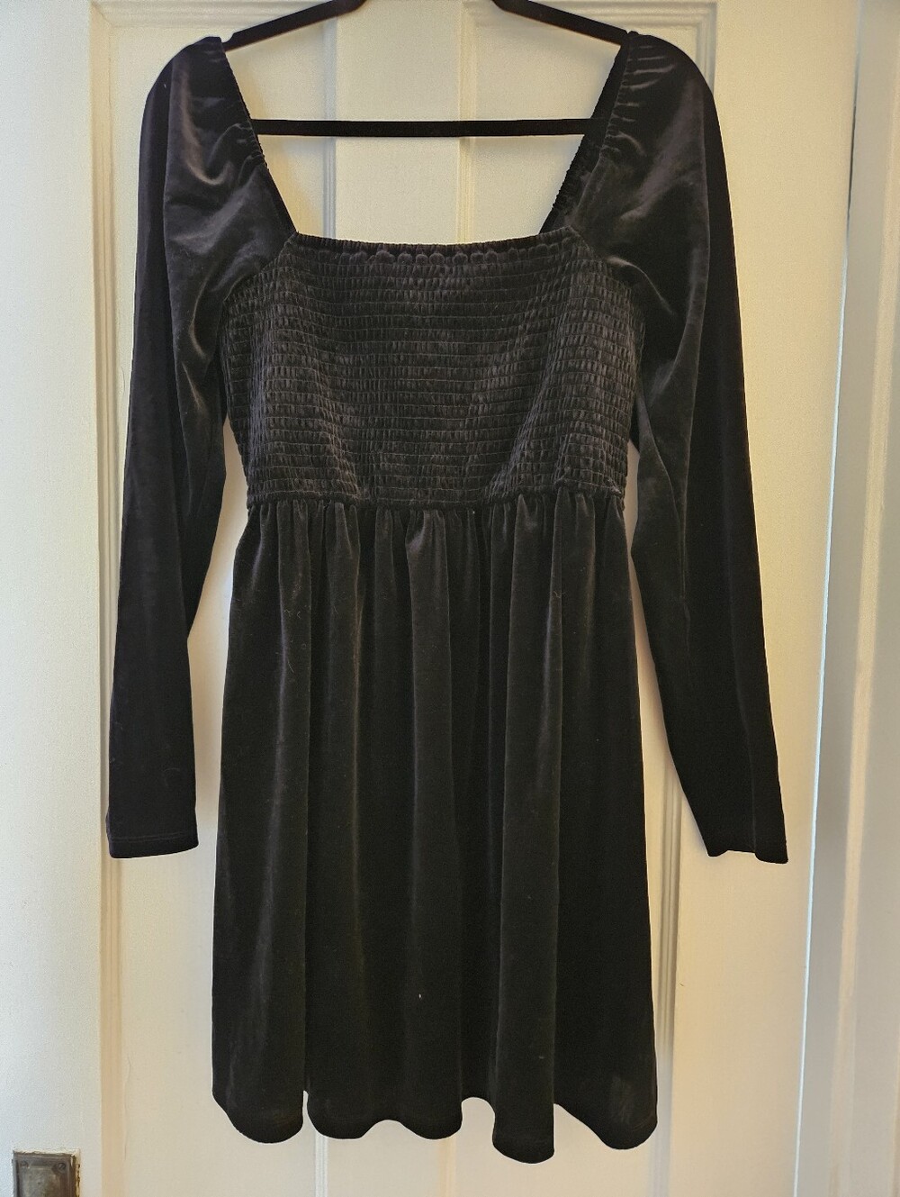 Gap Black Velvet Long-Puff Sleeve Sleeve Dress L